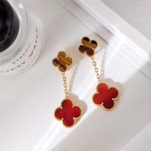 高仿首飾VanCleef&Arpels*RN5JR00四葉草吊墜虎眼石耳釘黃金款