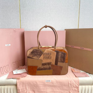 高仿miumiu繆繆*5BB117拼接保齡球手袋免檢版