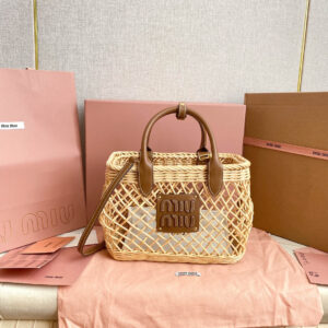 高仿miumiu夏日田園風5BA286鏤空竹籃袋免檢版