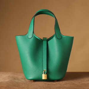 頂級高仿Hermes水桶包絲絨綠金扣進口TC皮革