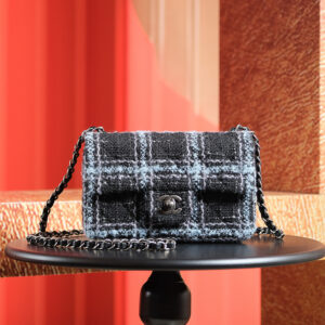 高仿Chanel*24K系列A01112羊毛粗花口蓋包小號免檢版