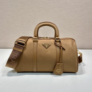 高仿Prada*ReEdition系列手提包1BB233棕色免檢版