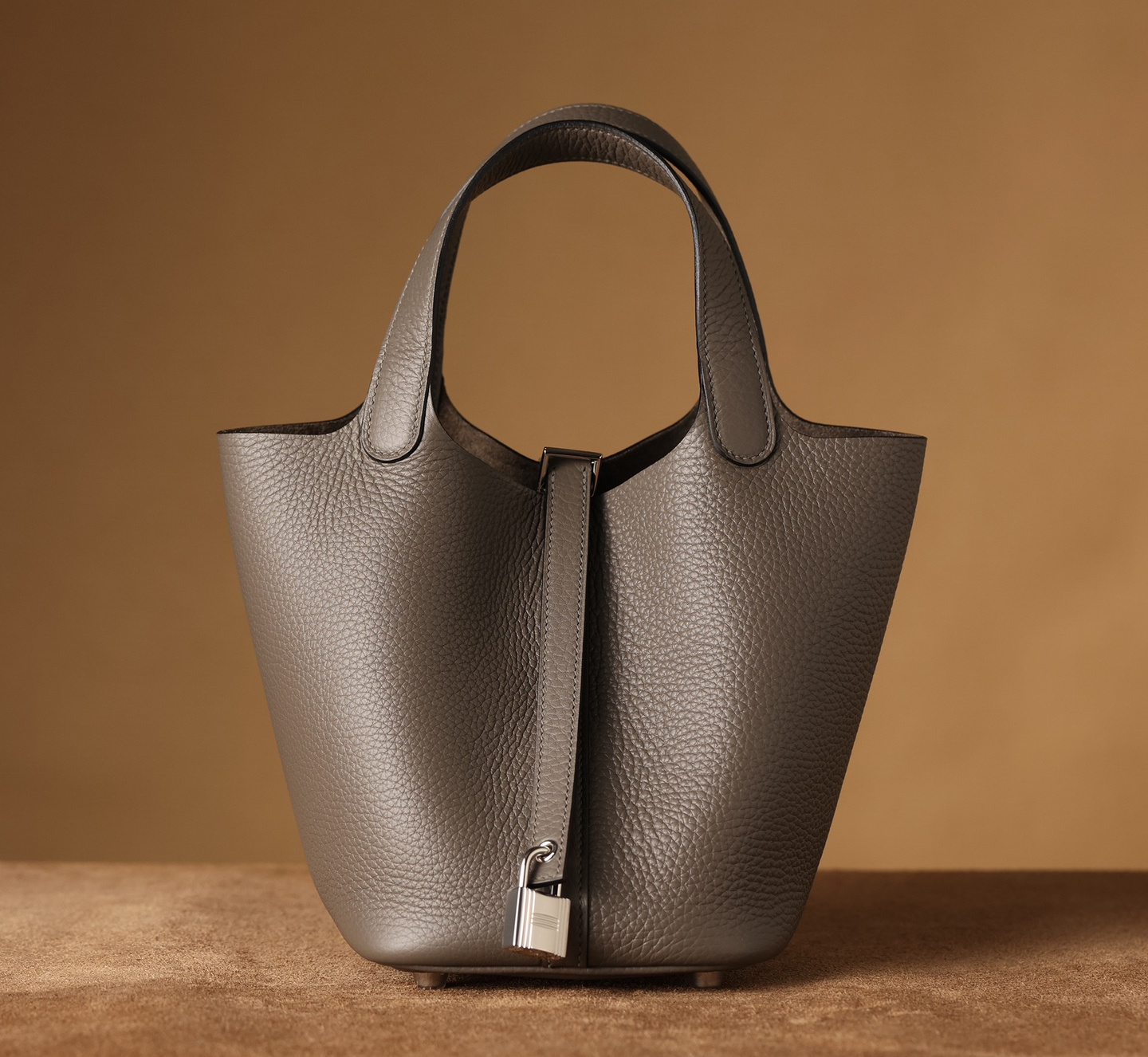 高仿A貨HermesPicotinLock18系列菜籃子錫器灰銀扣